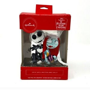NIB HALLMARK DISNEY ORNAMENT